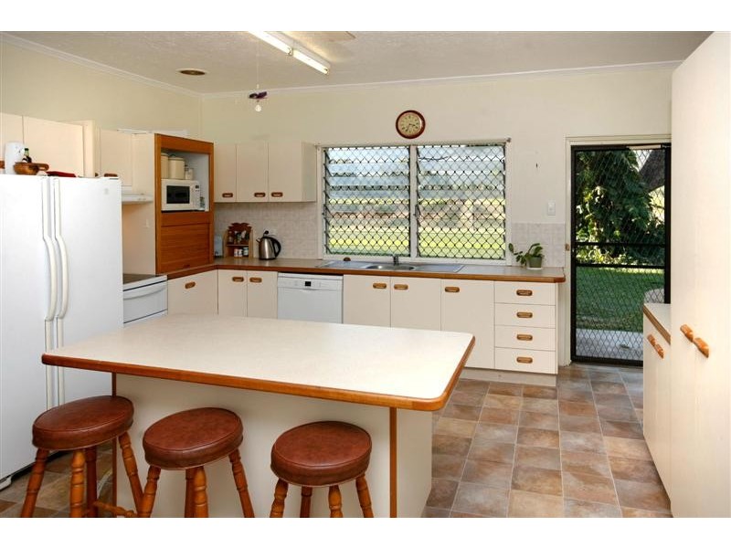 41 Haberecht Road, Majors Creek QLD 4816