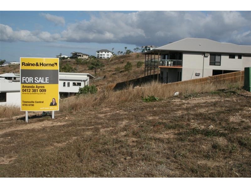 136 Goicoechea Drive, Bushland Beach QLD 4818