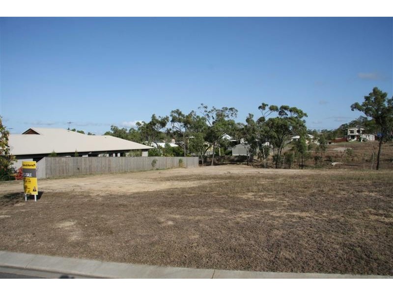 31 Minstrel Ct, Bushland Beach QLD 4818