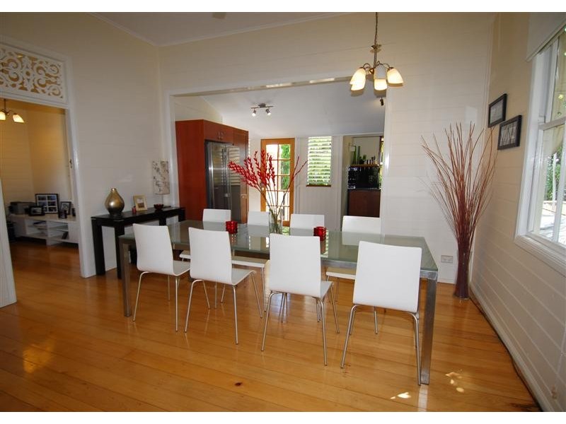 26 Tenth Avenue, Railway Estate QLD 4810