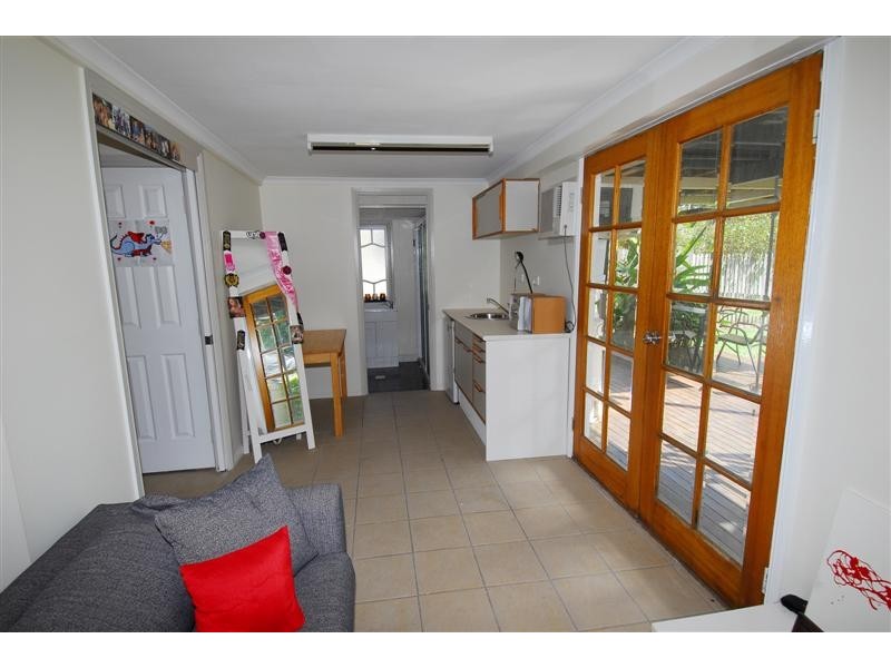 26 Tenth Avenue, Railway Estate QLD 4810