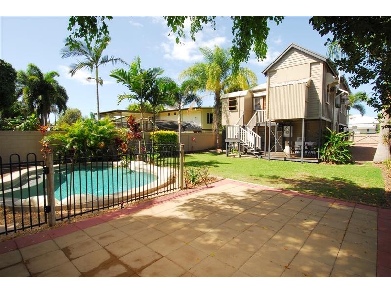 26 Tenth Avenue, Railway Estate QLD 4810