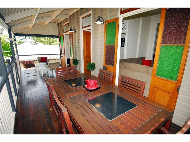 26 Tenth Avenue, Railway Estate QLD 4810