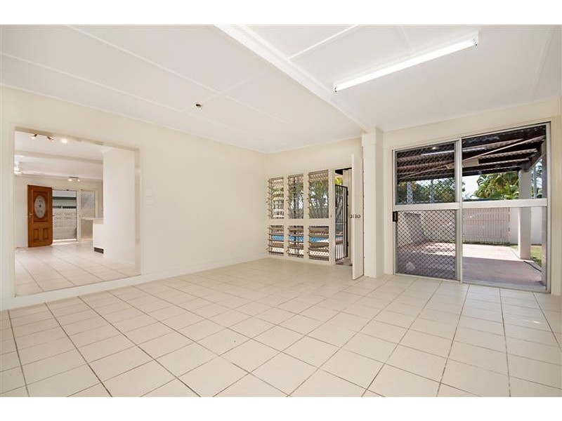 7 Crossland Court, Kirwan QLD 4817