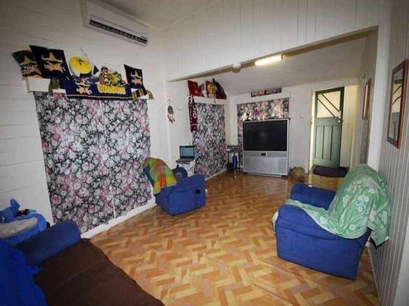 79 Robertson Street, Railway Estate QLD 4810