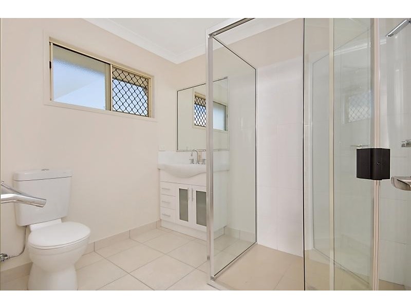 4 Chloe Court, Mount Louisa QLD 4814