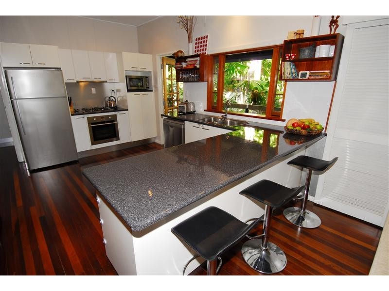 172  Corcoran Street, Currajong QLD 4812