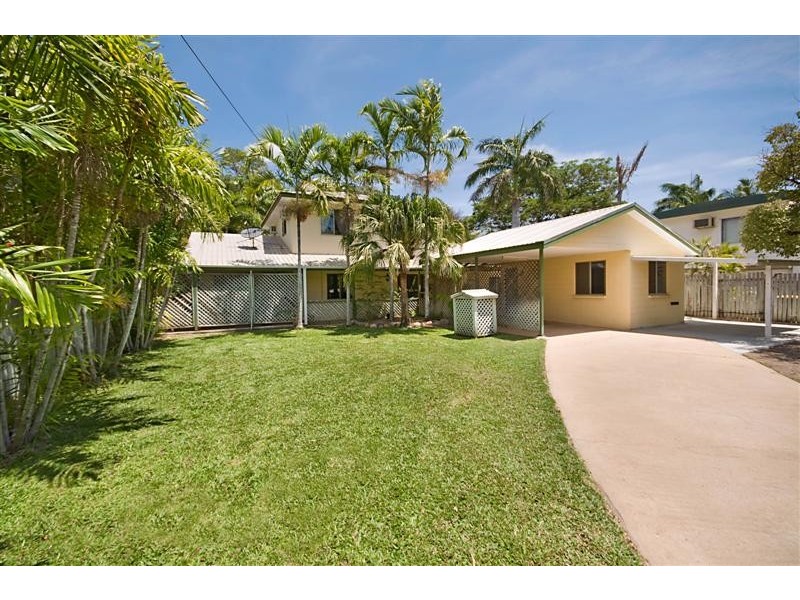 29 Renecol Ave, Rasmussen QLD 4815