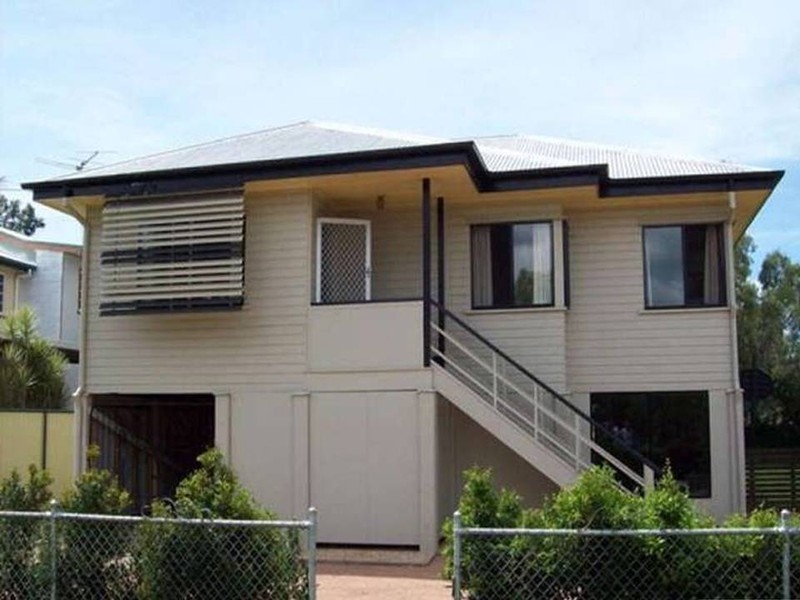 93 Robertson Street, Railway Estate QLD 4810