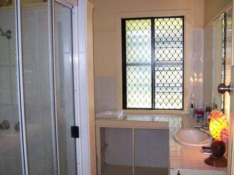 93 Robertson Street, Railway Estate QLD 4810