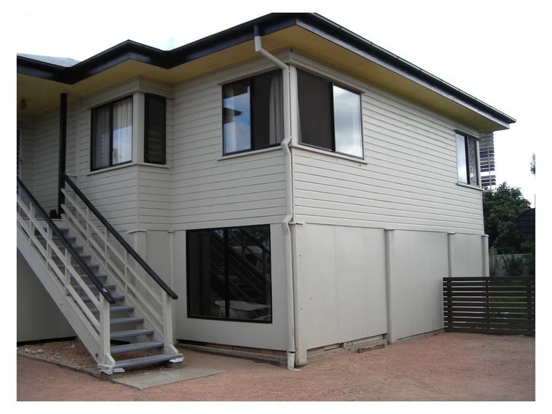 93 Robertson Street, Railway Estate QLD 4810