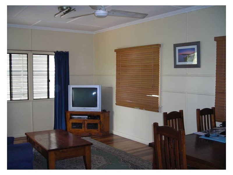 93 Robertson Street, Railway Estate QLD 4810