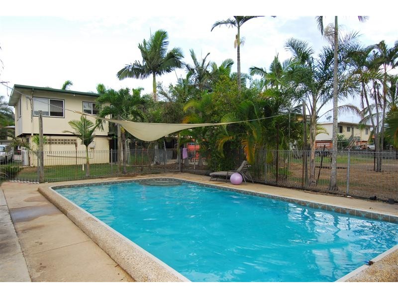 9 Deborah Street, Kelso QLD 4815