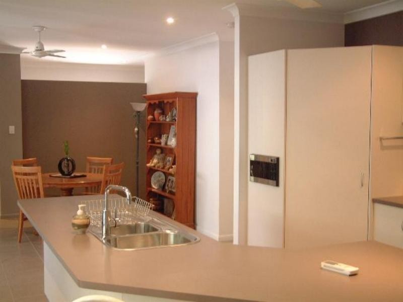 58 Crestbrook Drive, Mount Louisa QLD 4814