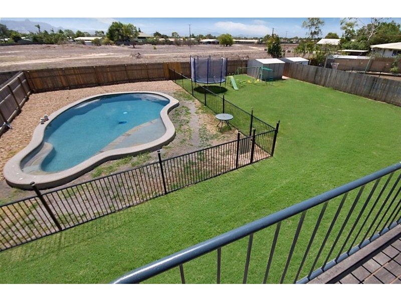 9 Karangi Street, Rasmussen QLD 4815