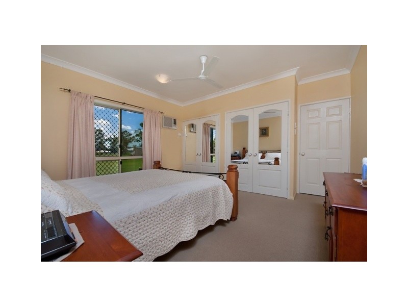 290  Kelso Drive, Kelso QLD 4815