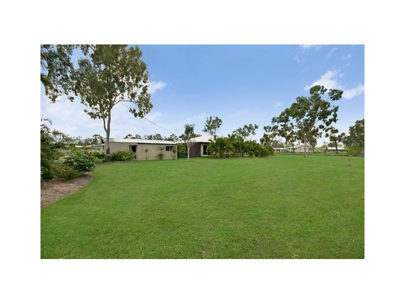 290  Kelso Drive, Kelso QLD 4815