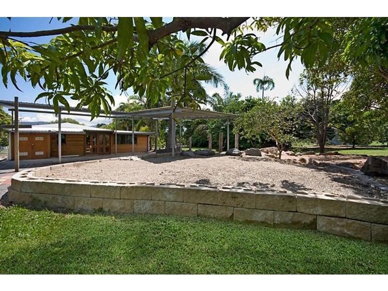 71 Mystic Ave, Balgal Beach QLD 4816