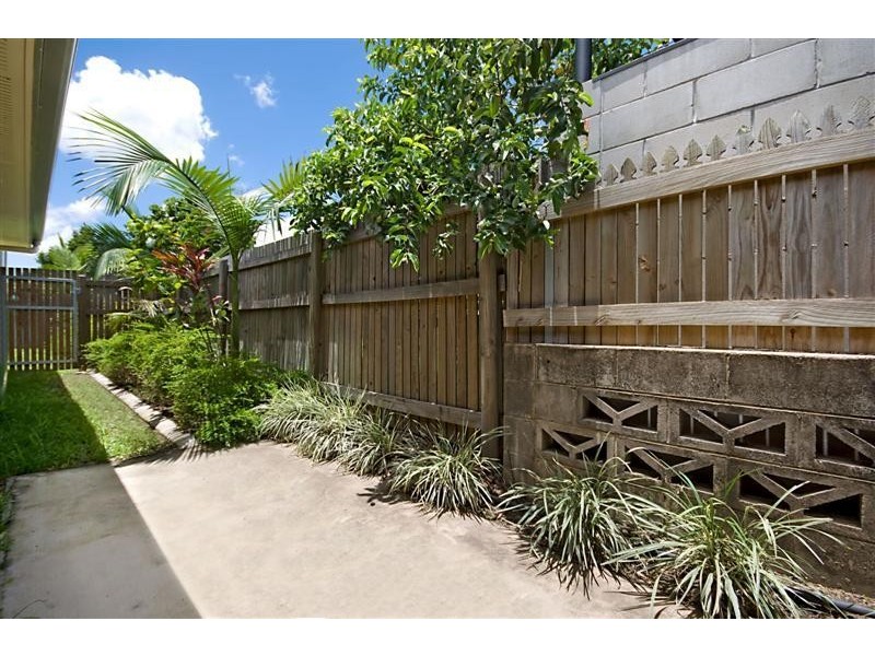 2/36  Wareham Street, Aitkenvale QLD 4814