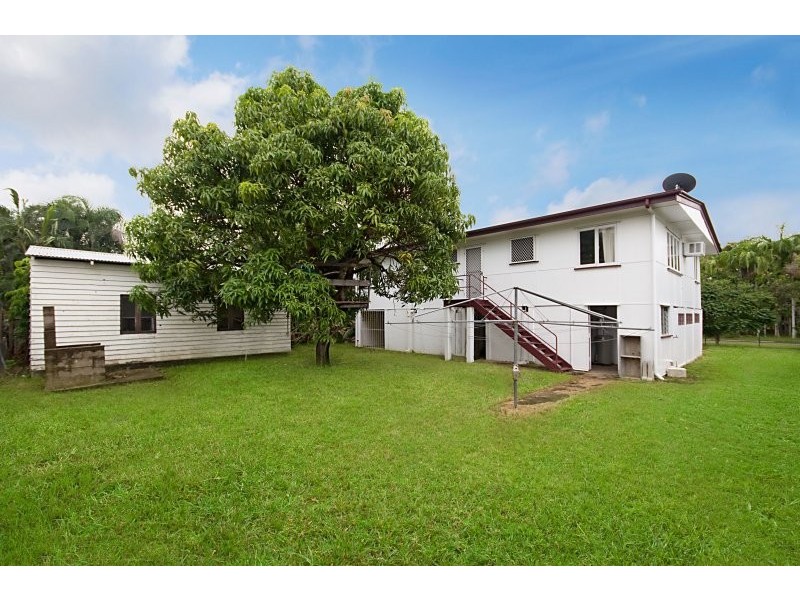 12  Noongah Street, Currajong QLD 4812