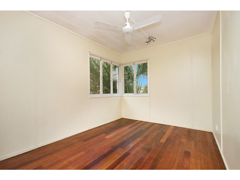 12  Noongah Street, Currajong QLD 4812