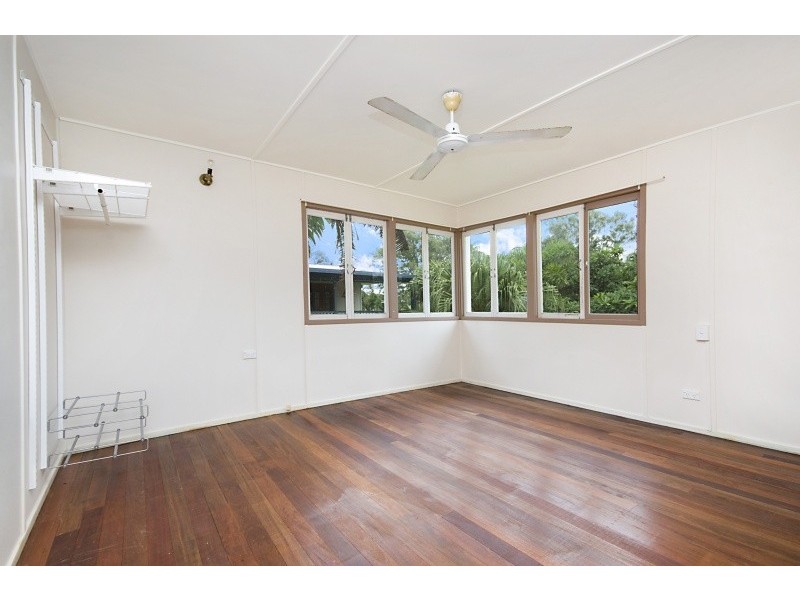 12  Noongah Street, Currajong QLD 4812