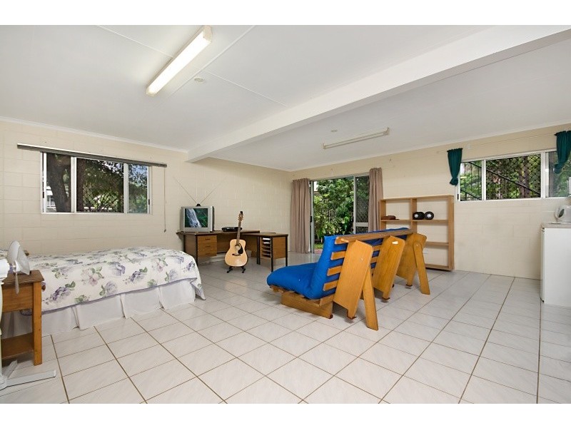 7 Keesing Road, Douglas QLD 4814