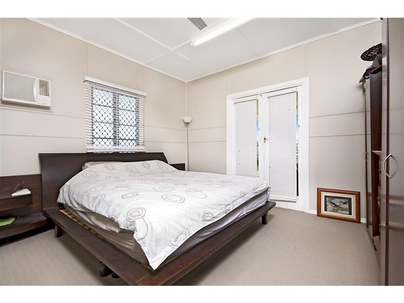 11 Pasteur Street, Wulguru QLD 4811