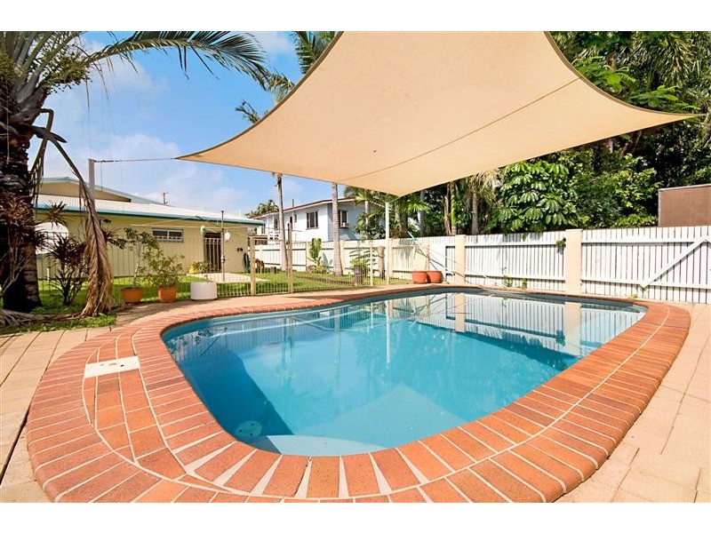 17 Arthur Street, Aitkenvale QLD 4814