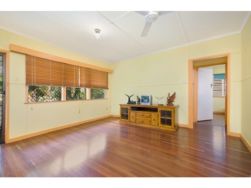 12 POWELL STREET, Wulguru QLD 4811