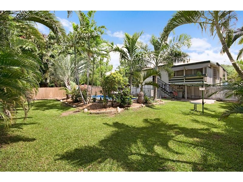 12 POWELL STREET, Wulguru QLD 4811
