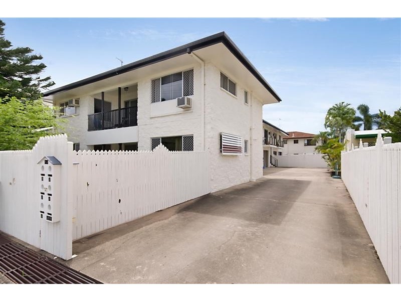 1/14 Hirst Street, Hermit Park QLD 4812