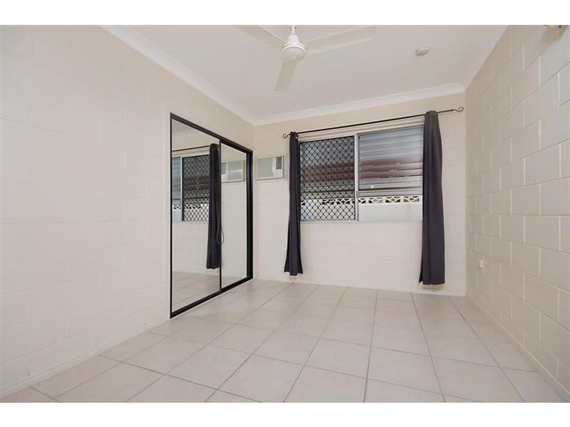 1/14 Hirst Street, Hermit Park QLD 4812