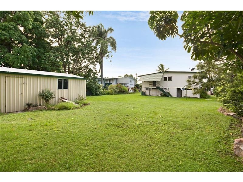 27 Illoura Street, Cranbrook QLD 4814