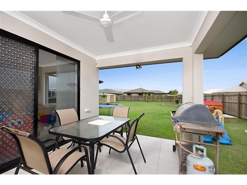 12 Sanderling Cct, Kelso QLD 4815