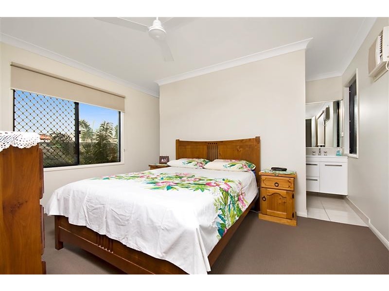 12 Sanderling Cct, Kelso QLD 4815