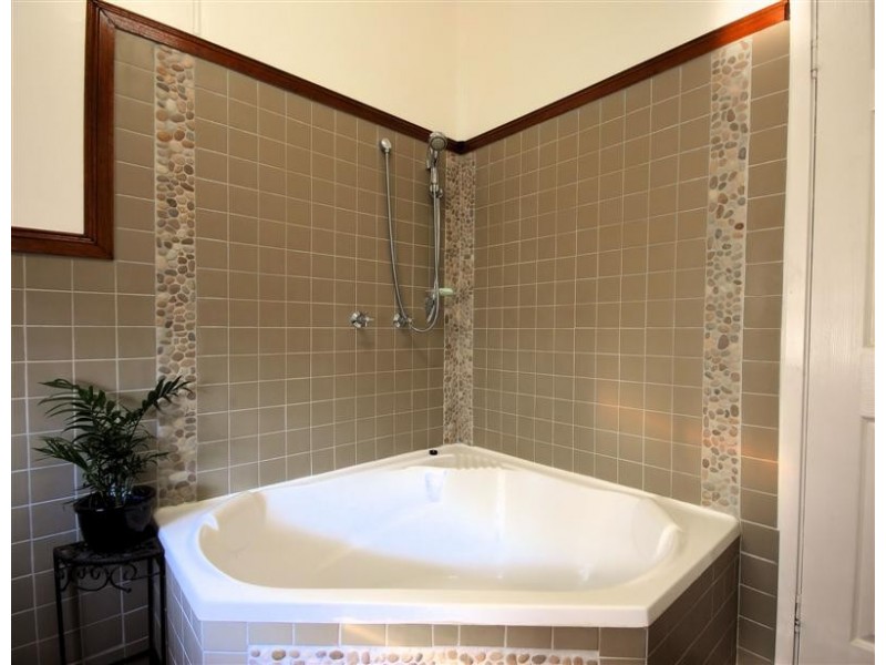 110 Boundary Street, Railway Estate QLD 4810