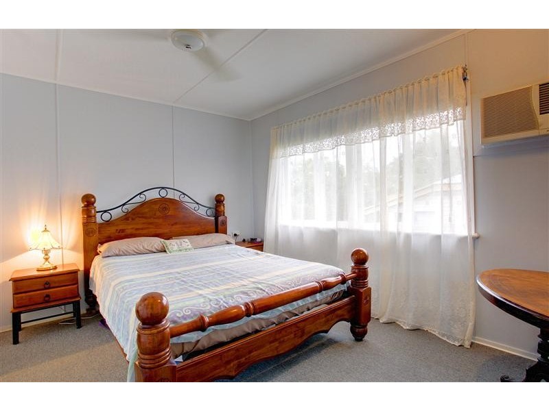 73 Eleventh Avenue, Railway Estate QLD 4810