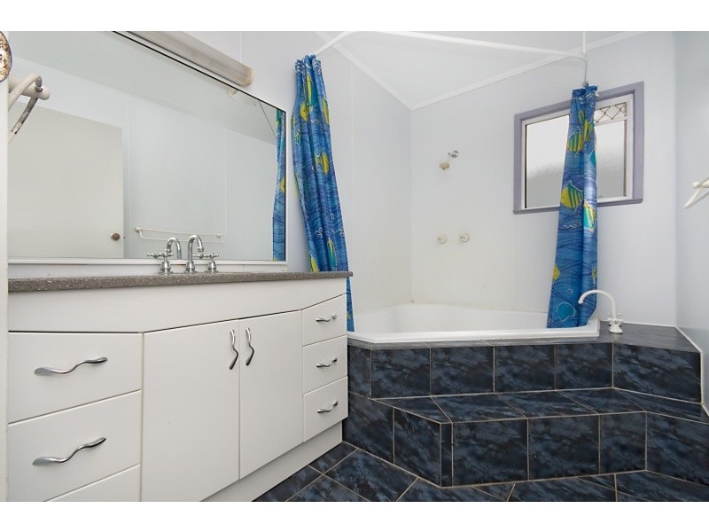 6 BIGGS STREET, Vincent QLD 4814