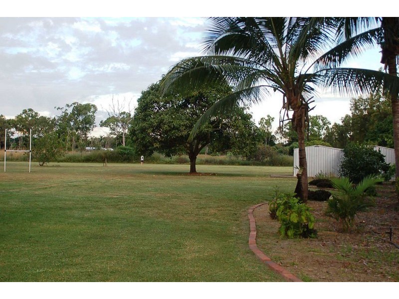 10 SALAMANDER RD, Bluewater QLD 4818