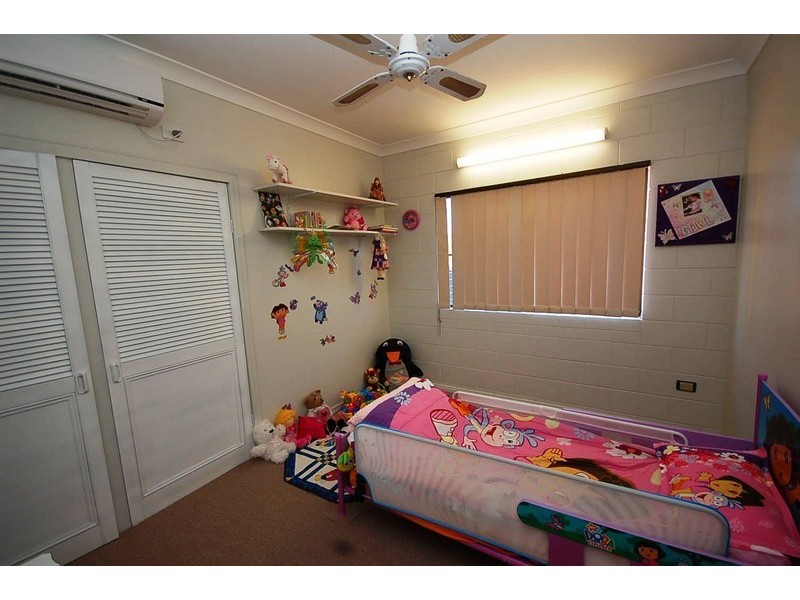 10 SALAMANDER RD, Bluewater QLD 4818