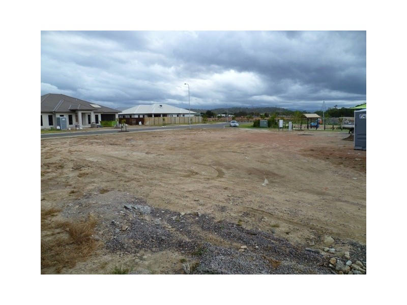 1 Osterlund Place, Burdell QLD 4818