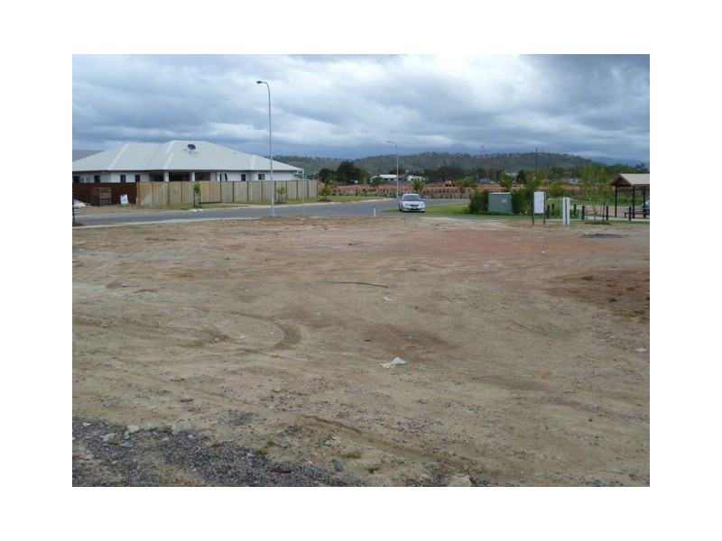 1 Osterlund Place, Burdell QLD 4818