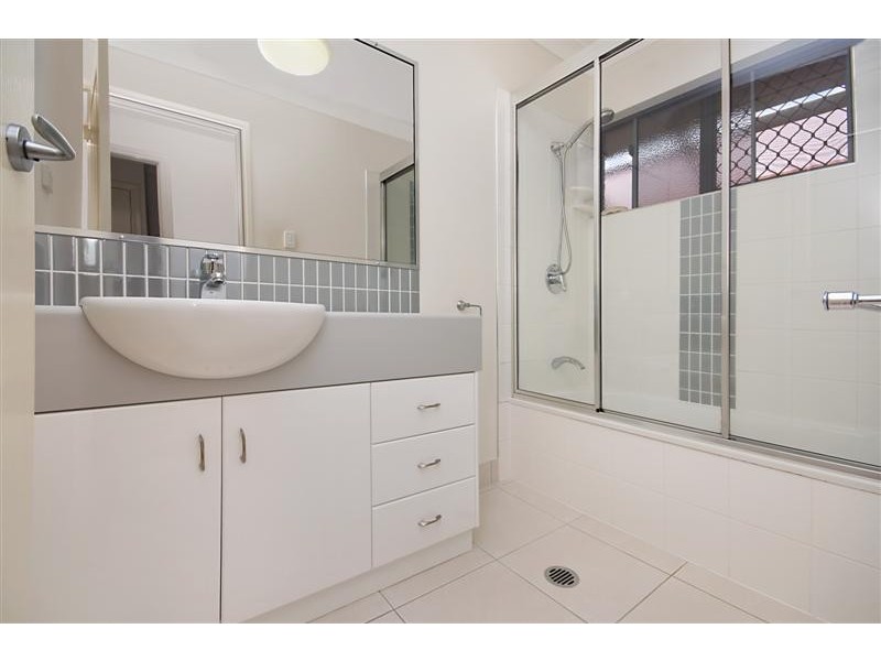 18 Paperbark Place, Mount Louisa QLD 4814