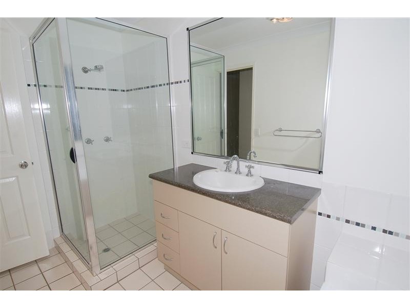 6 Wallace Circuit, Kirwan QLD 4817