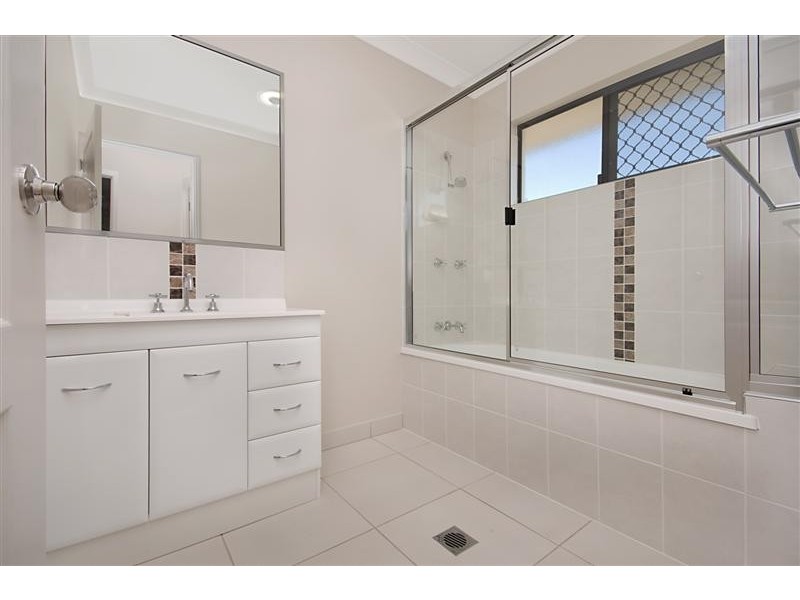 2 Thornbill Close, Kelso QLD 4815