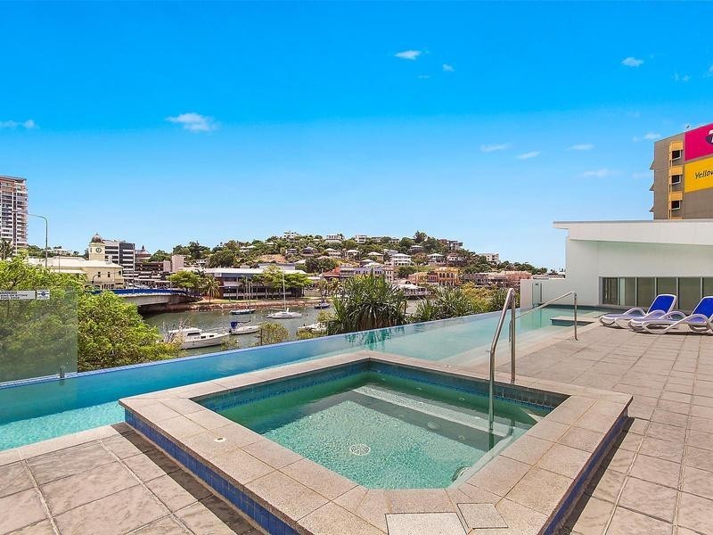 1002/2 Dibbs Street, South Townsville QLD 4810