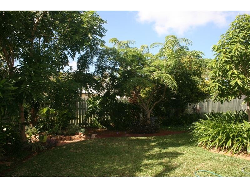 17 Monaro Cct, Mount Louisa QLD 4814