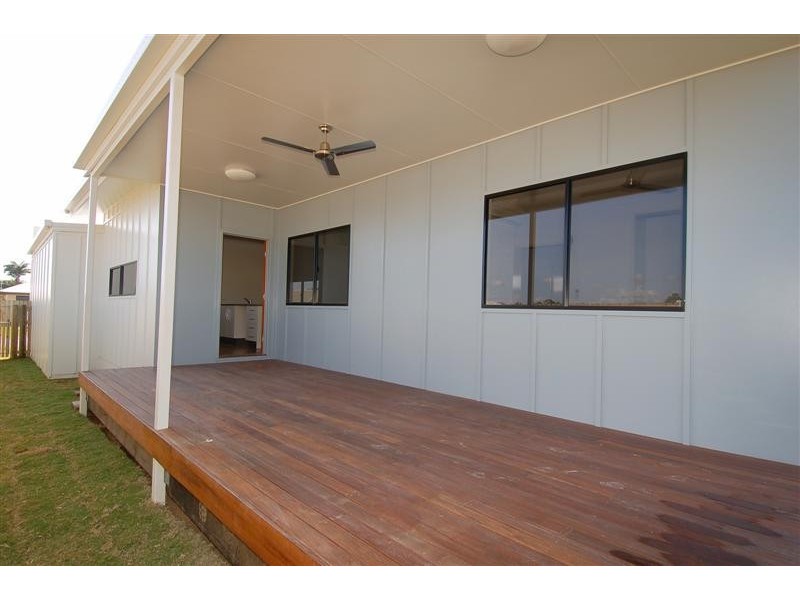 14 Wattlebird Ave, Kelso QLD 4815