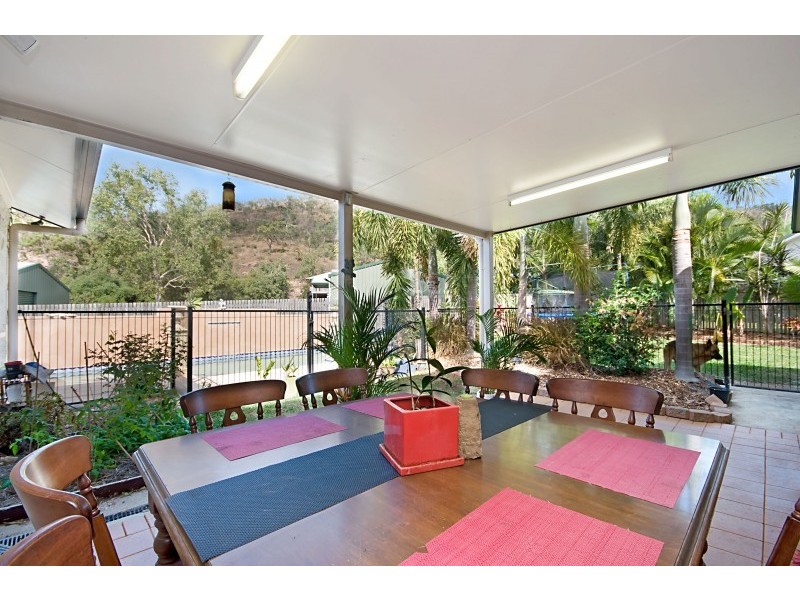 5 Sadowa Court, Wulguru QLD 4811